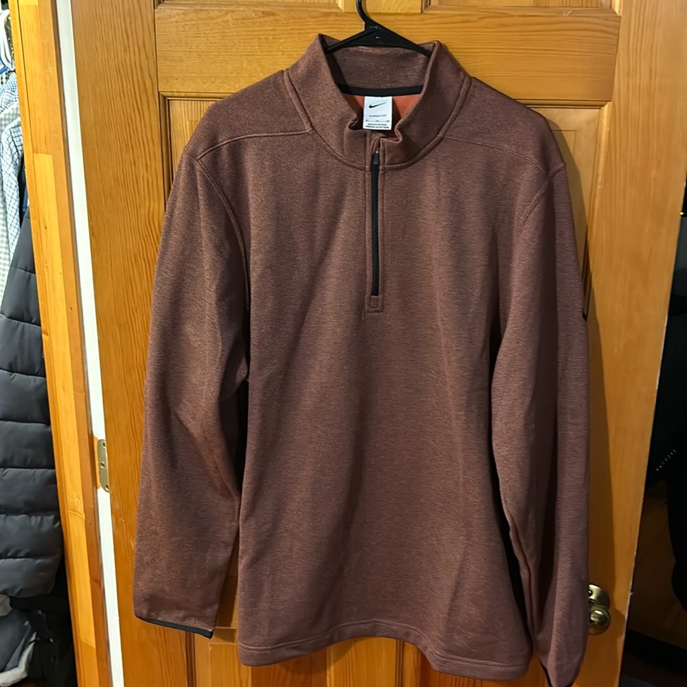 Nike Therma-FIT Victory
Men's 1/4-Zip Golf Top -NWOT XL Dark Red/Rust